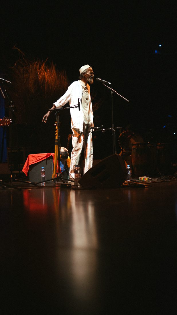 menwar at the mic