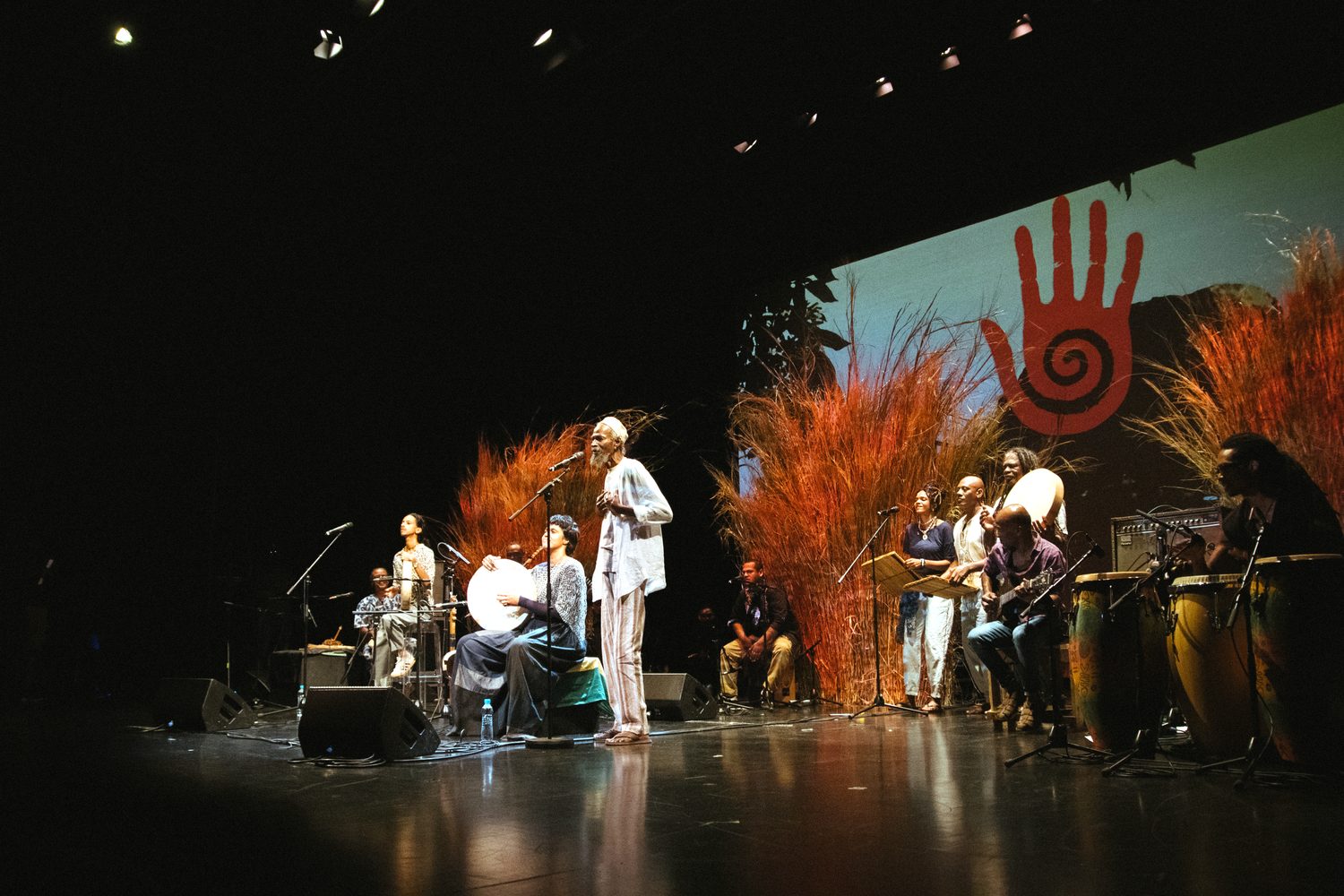 the full stage — zour menwar 2025